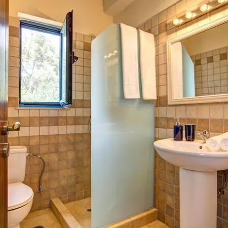 Tentoura - Breathtaking Retreat With Stunning Views Close To וילה *