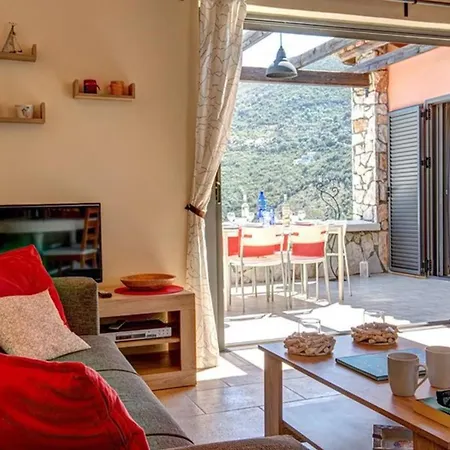 וילה Tentoura - Breathtaking Retreat With Stunning Views Close To